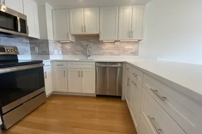 1731 Beacon St #723