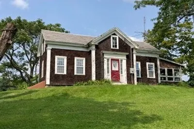201 Thompson Rd