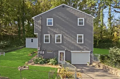 45 Decker St 1