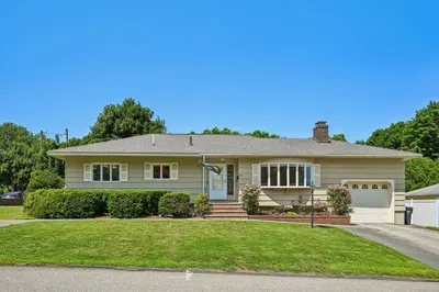 34 Duston Dr 1