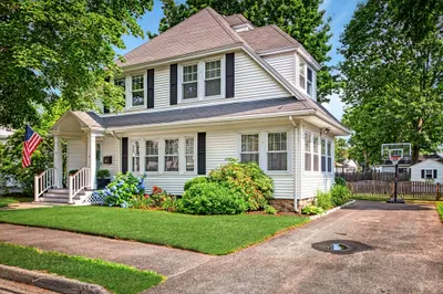 6 Pilgrim Rd