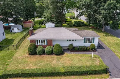 5 Barton Ave