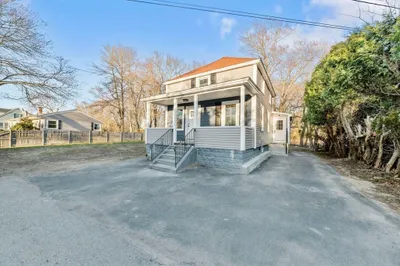 31 Dexter St
