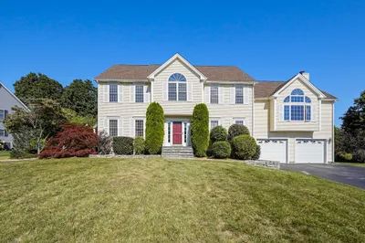 9 Brookside Drive 1