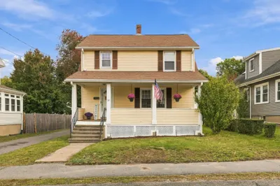 177 Elmlawn Rd 1