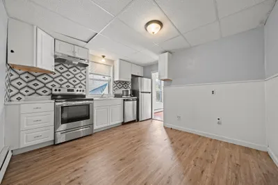 49 Saunders Rd #1 1