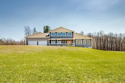 146 Elmwood Rd 1