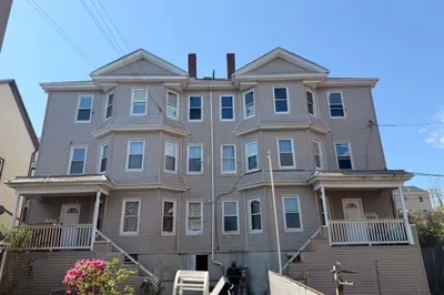 423 Division St 1