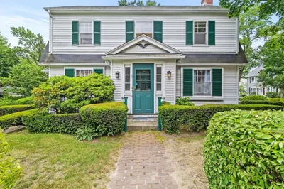 21 Wellesley Ave