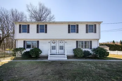 462-464 Corey St 1