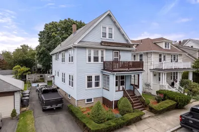 8 Burget Ave 1