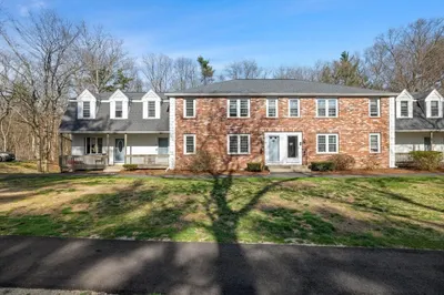 21 Colonial Dr #21