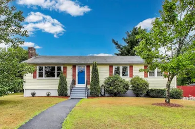 2 Lark Drive