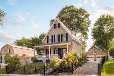 4 Dedham Street 1