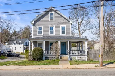 465 High St