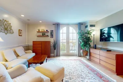 100 Marina Drive #511