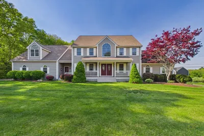 7 Jocelyn Cir 1