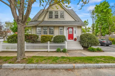 300 Billings St 1