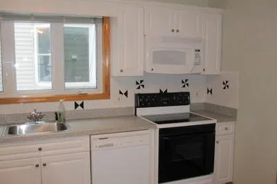 55 Elm St #1