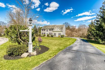 11 Whirty Cir 1