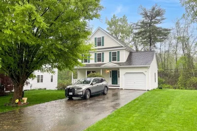 8 Westside Dr 1