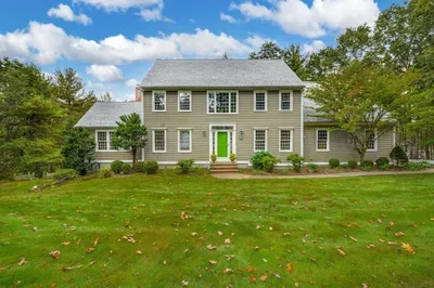 20 Carver Hill Rd 1