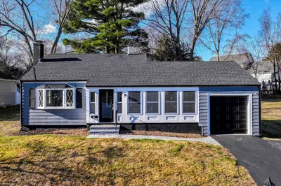 50 Ridgewood Dr