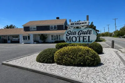 654 Shore Road 1