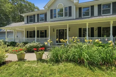 46 Laurel Hill Rd 1