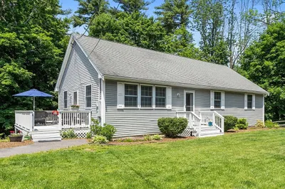 8 Sterling Ave 1