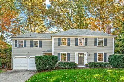 111 Pilgrim Rd 1