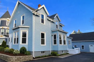 502 Western Ave 1