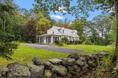1074 Foster Rd 1