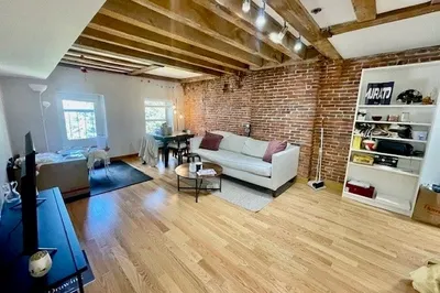 100 Fulton St #4M