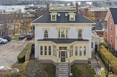 35 Middle St #4 1