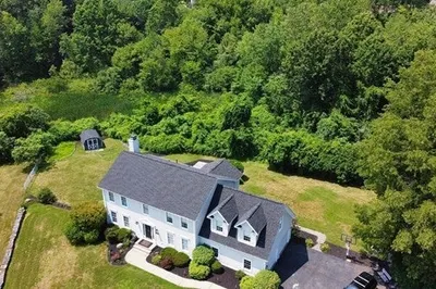 8 Cataumet Ln 1