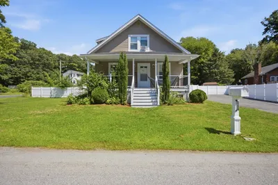 636 Dighton Ave 1