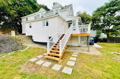 9 Dervin Pl 1