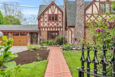 27 Kimball Ave 1
