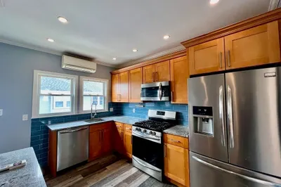 50-52 Hughes St #52