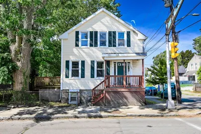 309 Cottage St 1