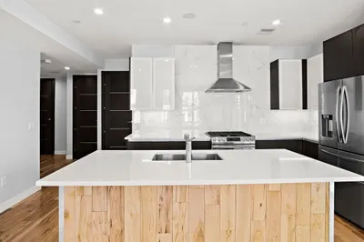 39 Lexington St #4