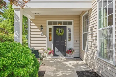 26 Corning Fairbanks Way #26 1
