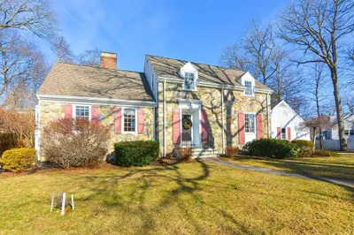 5 Victoria Cir 1