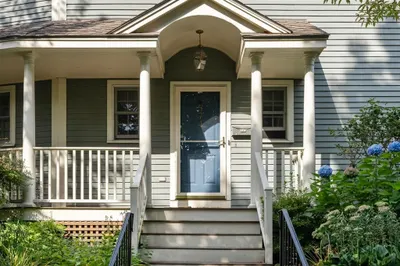 574 Auburn St #574 1