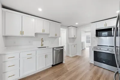 22 Douglas Ave #1