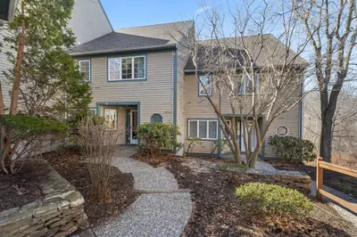 27 Lebeaux Dr #27 1