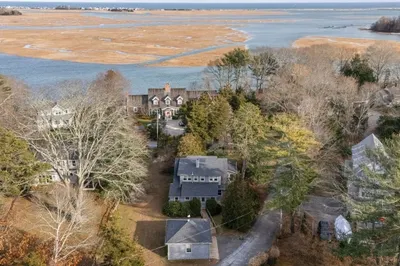 68 Abrams Hill Rd