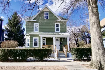 58 Willard Ave