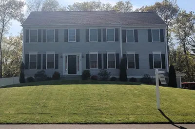 165 Goldfinch Dr 1